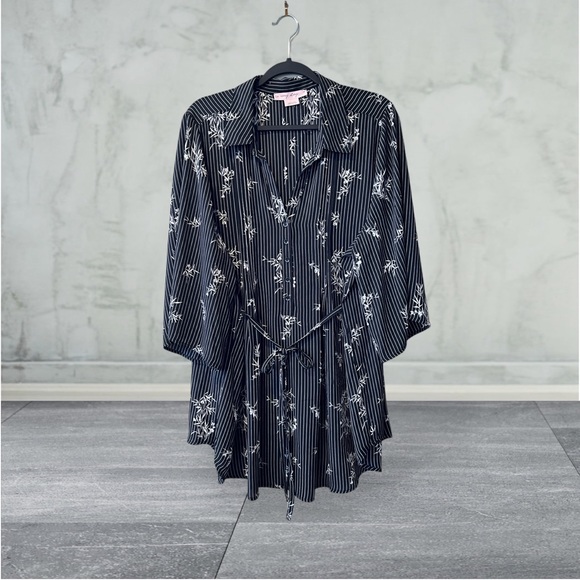 In Every Story Black & White Stripe & Leafy Print Tunic Top w/tie at waist sz 2X - Picture 4 of 12